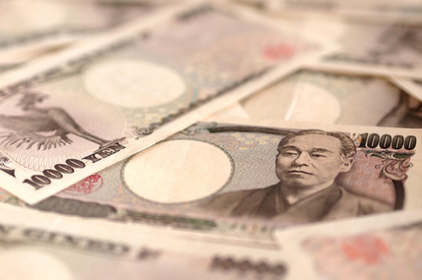 美元保持部分涨幅 现货黄金承压下跌